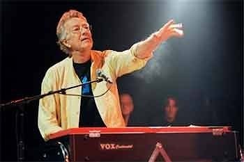 Рэй Манзарек (1939 – 2013)