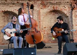 Гонзало Бергара -  Gypsy Jazz  в  Доме Музыки