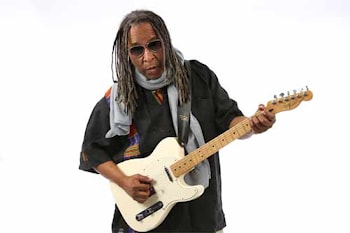 Грегг Кофи Браун в московском Доме Блюза BB King