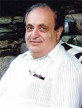 Константин Петросян  