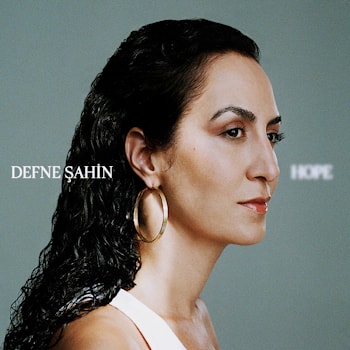 Defne Şahin - Hope  